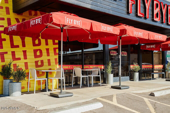 4108 East Edgemont Avenue Phoenix, AZ 85018 - Photo 91 of 118 a cafe on the corner of the building