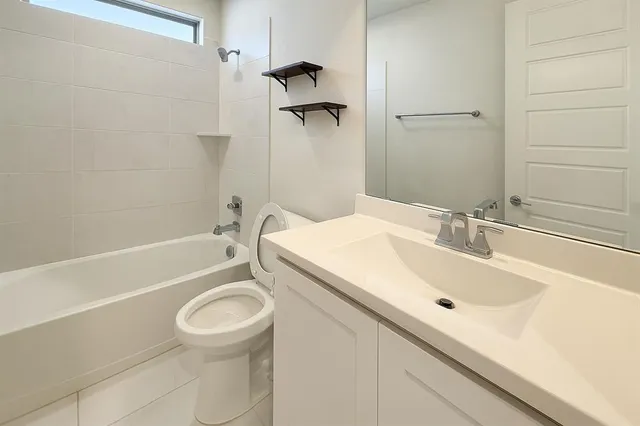 a view of walk in closet