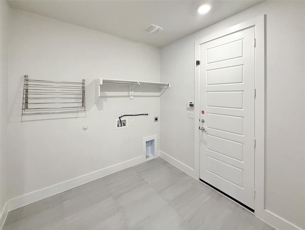 5924 Owen Road McKinney, TX 75071 - Photo 18 of 40 a view of an empty room