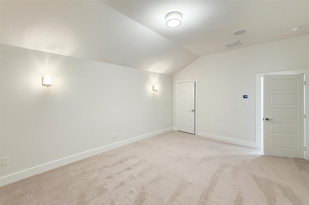5924 Owen Road McKinney, TX 75071 - Photo 36 of 40 an empty room with an entryway