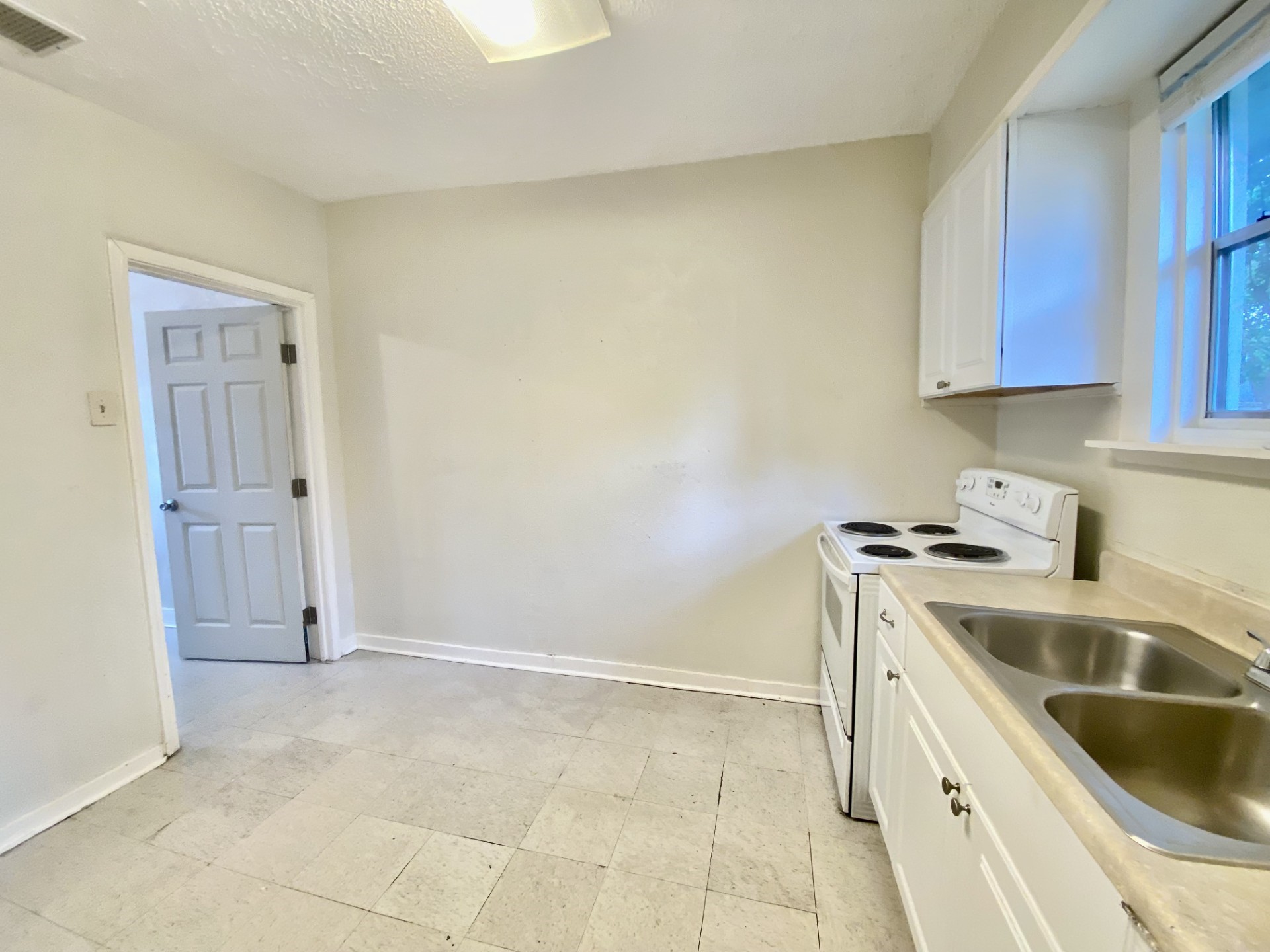 326 Noble Street Spring, TX 77373 - Photo 14 of 32