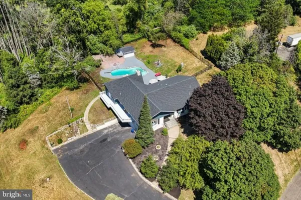 $899,998 | 1 Rossi Drive, Clinton, NJ 08809