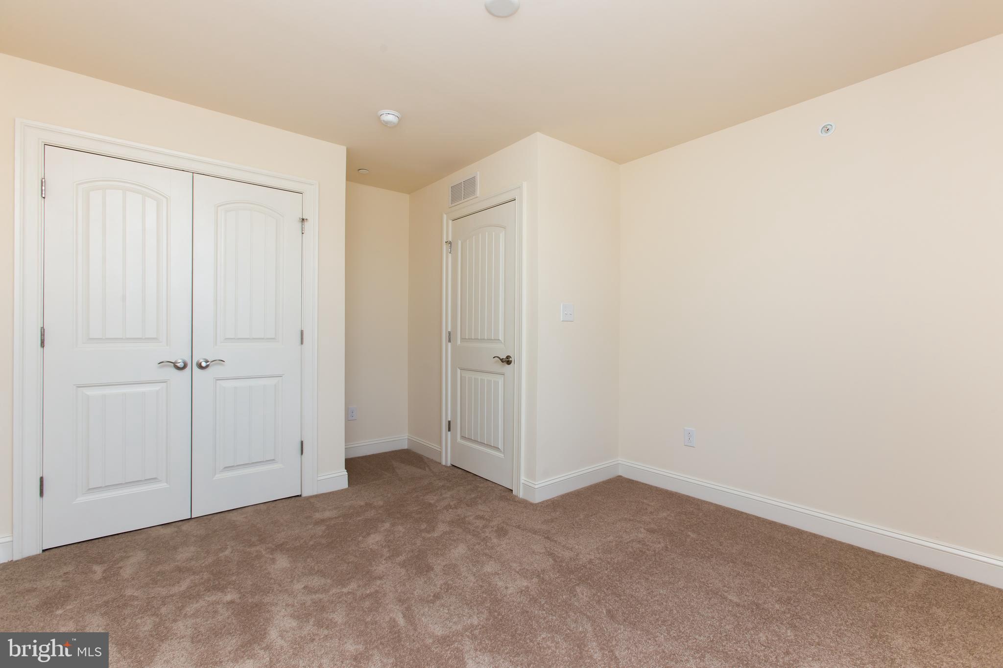 18 Parkview Cir. Wayne, PA 19087 - Photo 18 of 33 a view of an empty room