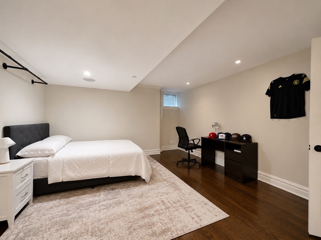 3 M Street, Unit 2 Boston, MA 02127 - Photo 18 of 20