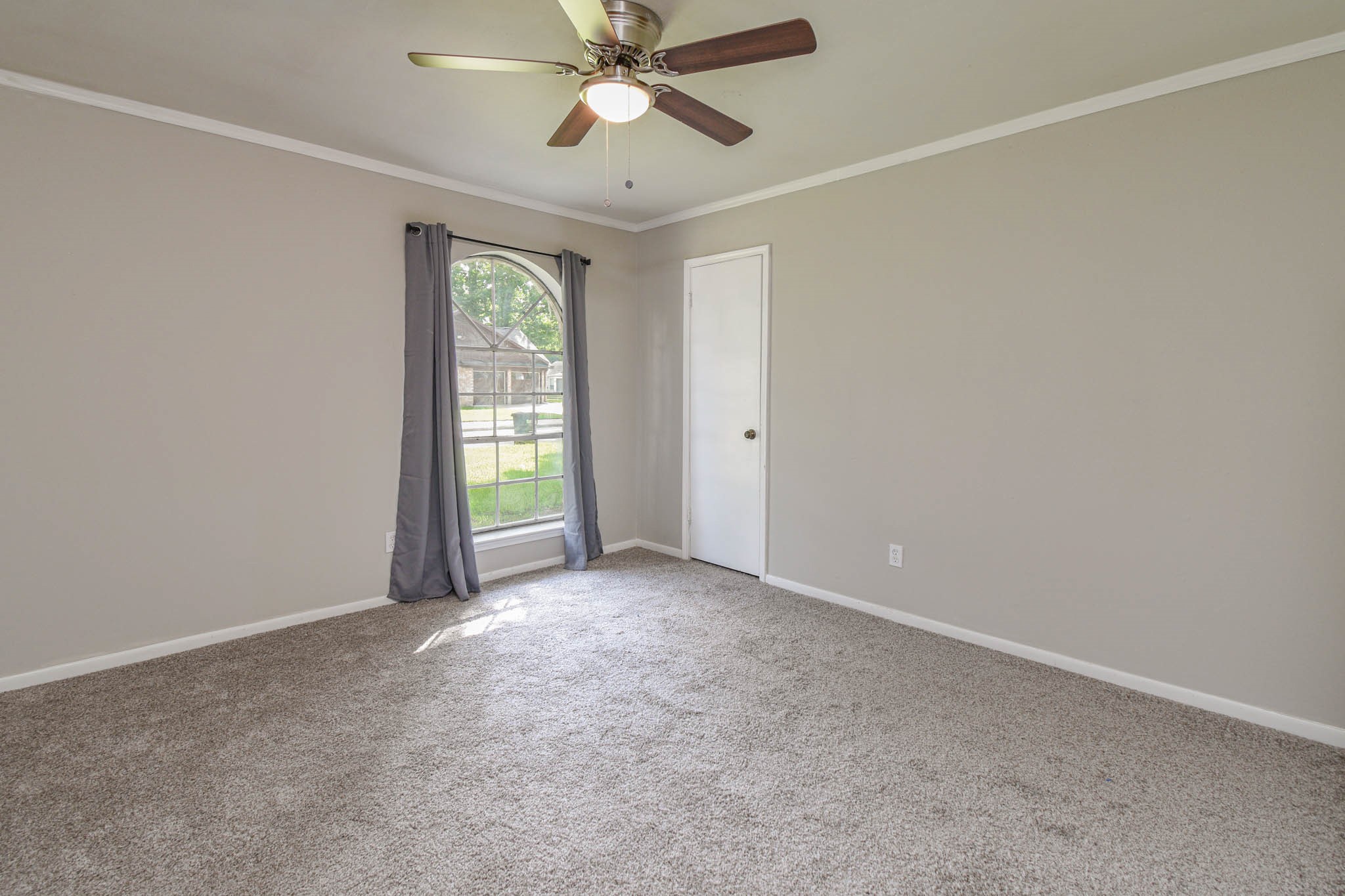 17311 Methil Drive Spring, TX 77379 - Photo 20 of 24 a view of an empty room with window