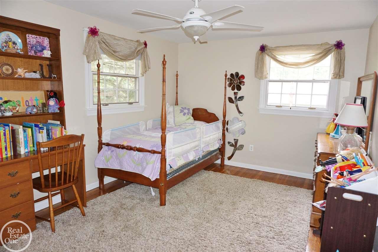 360 Donegal Drive Rochester Hills, MI 48309 - Photo 14 of 21