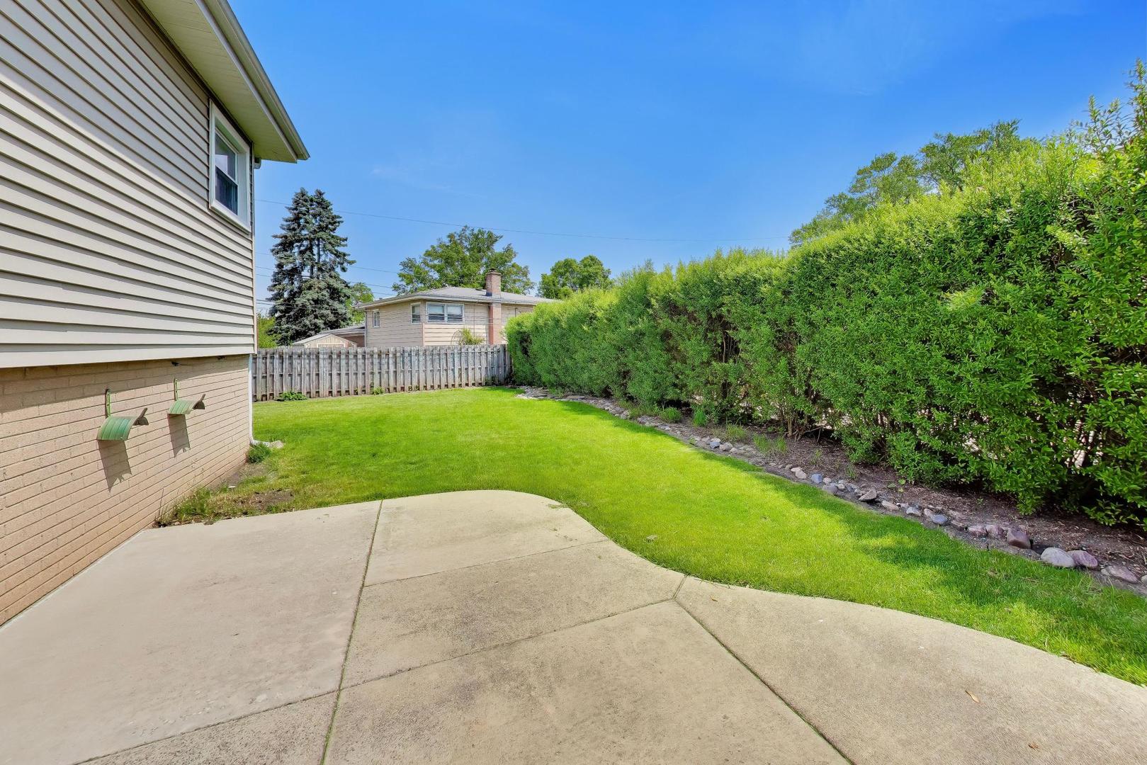 7630 Beckwith Road Morton Grove, IL 60053 - Photo 32 of 37