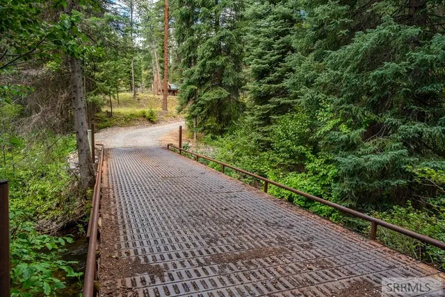 $725,000 | 3334 Highway 93, Gibbsonville, ID 83463