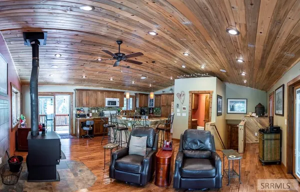 $725,000 | 3334 Highway 93, Gibbsonville, ID 83463