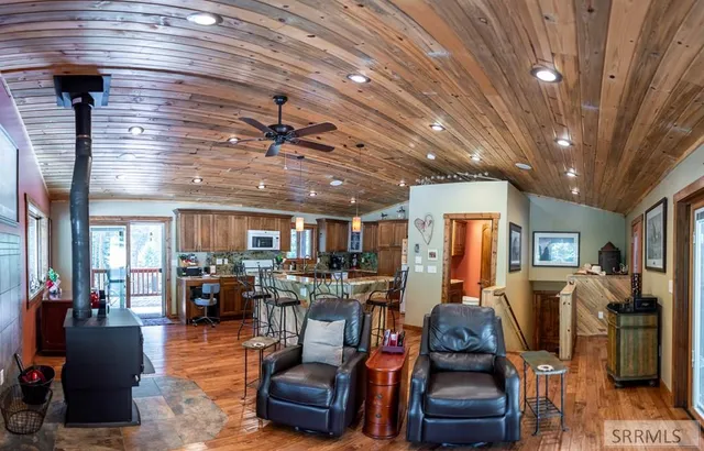 $725,000 | 3334 Highway 93, Gibbsonville, ID 83463