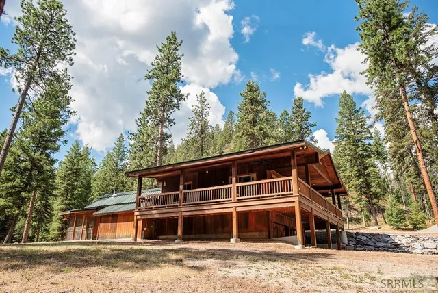 $725,000 | 3334 Highway 93, Gibbsonville, ID 83463