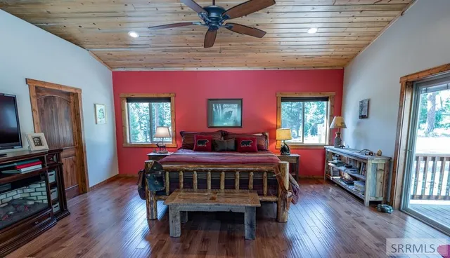 $725,000 | 3334 Highway 93, Gibbsonville, ID 83463