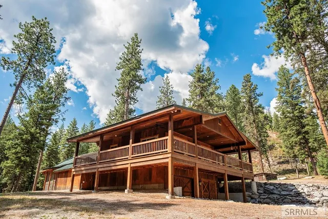 $725,000 | 3334 Highway 93, Gibbsonville, ID 83463