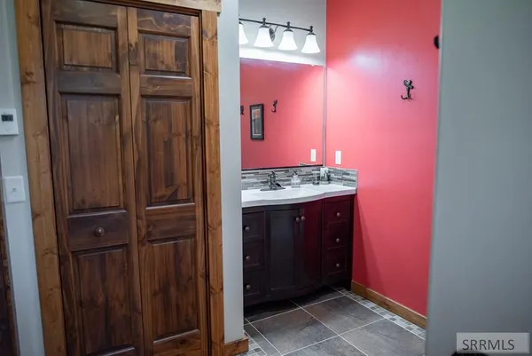 $725,000 | 3334 Highway 93, Gibbsonville, ID 83463