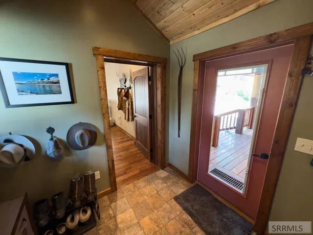 $725,000 | 3334 Highway 93, Gibbsonville, ID 83463