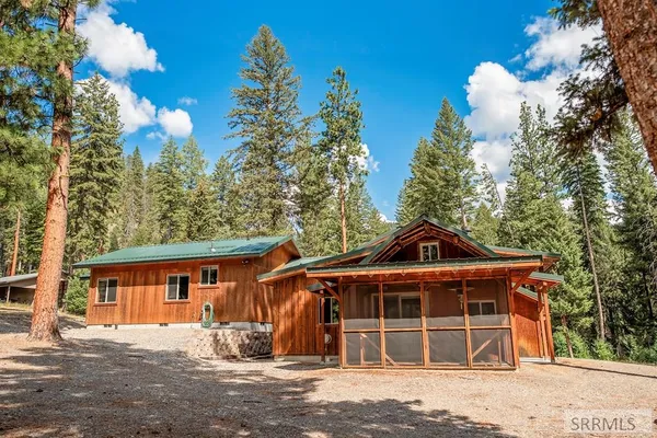 $725,000 | 3334 Highway 93, Gibbsonville, ID 83463