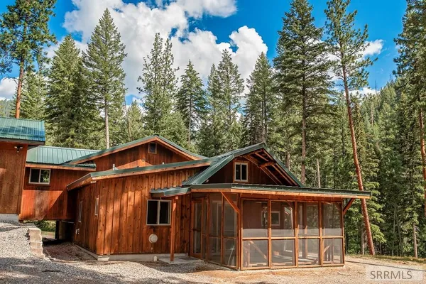 $725,000 | 3334 Highway 93, Gibbsonville, ID 83463