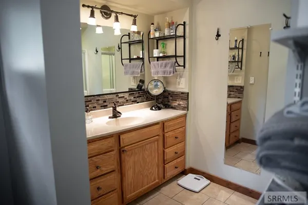 $725,000 | 3334 Highway 93, Gibbsonville, ID 83463