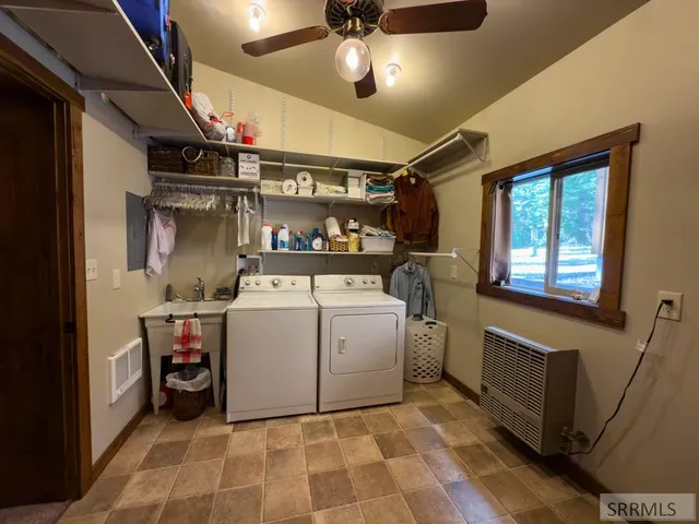 $725,000 | 3334 Highway 93, Gibbsonville, ID 83463