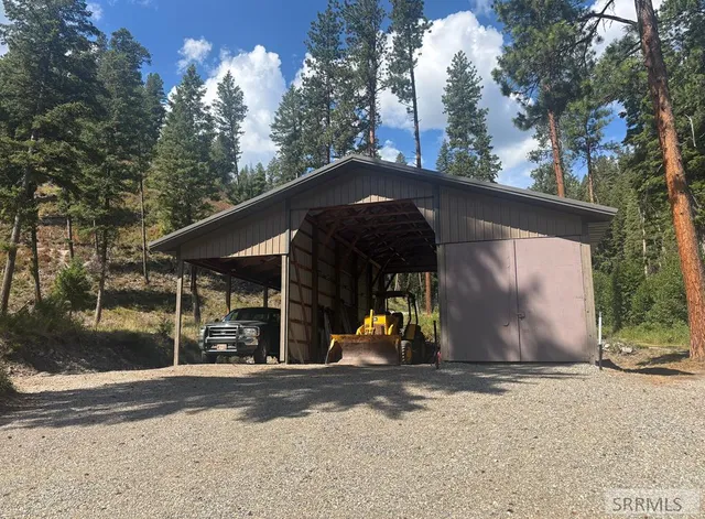 $725,000 | 3334 Highway 93, Gibbsonville, ID 83463