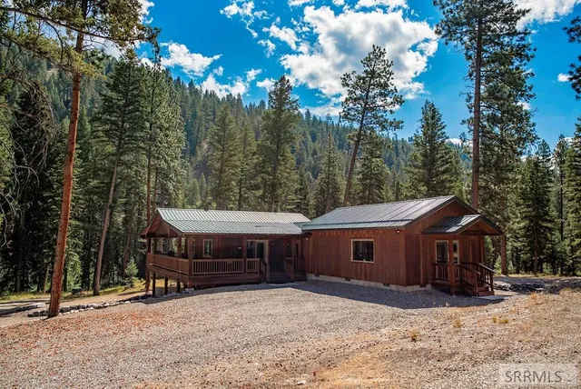 $725,000 | 3334 Highway 93, Gibbsonville, ID 83463