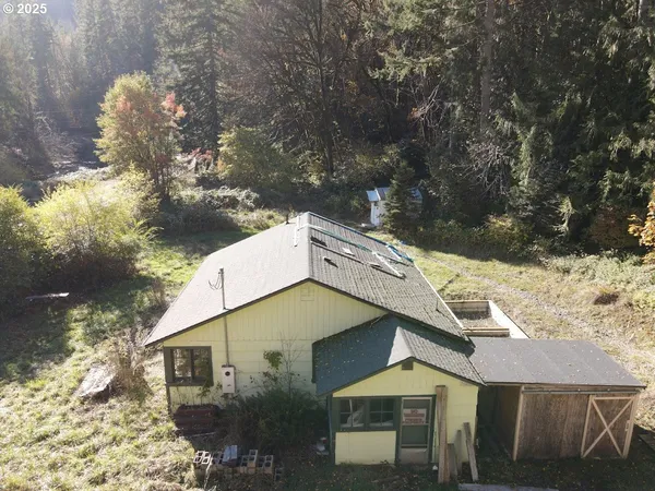 $199,900 | 16807 Highway 36, Deadwood, OR 97430