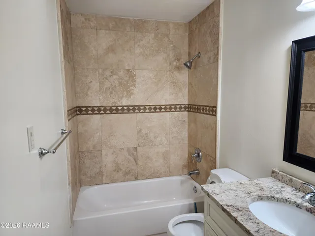 $1,999 | 403 Yvette Marie Drive, Lafayette, LA 70508