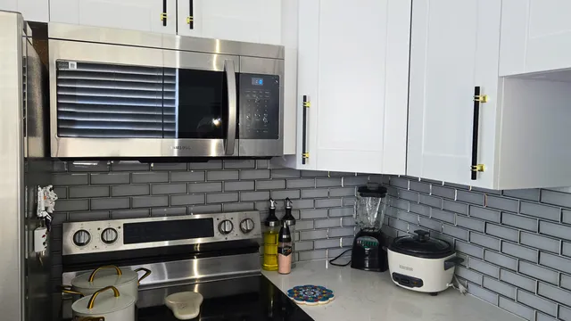 $269,000 | 203 Windsor I, Unit 203, West Palm Beach, FL 33417