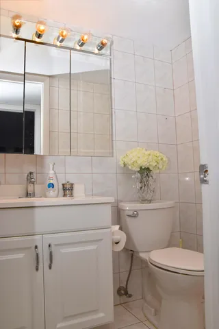 $269,000 | 203 Windsor I, Unit 203, West Palm Beach, FL 33417