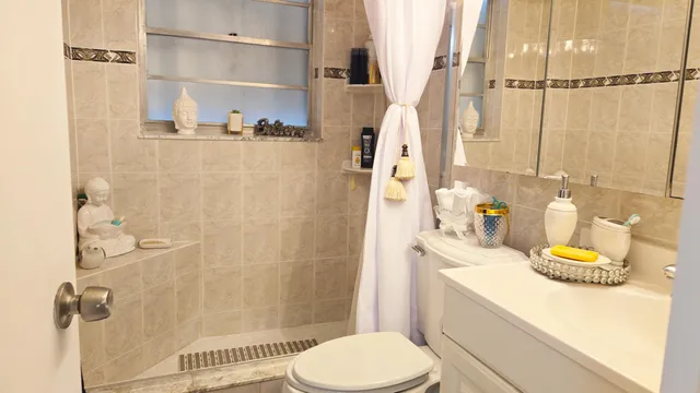 $269,000 | 203 Windsor I, Unit 203, West Palm Beach, FL 33417