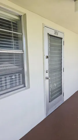 $269,000 | 203 Windsor I, Unit 203, West Palm Beach, FL 33417