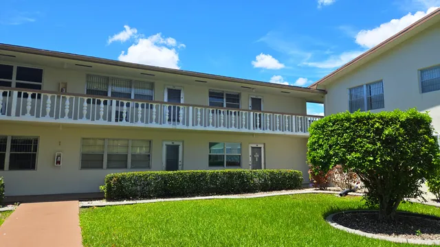 $269,000 | 203 Windsor I, Unit 203, West Palm Beach, FL 33417