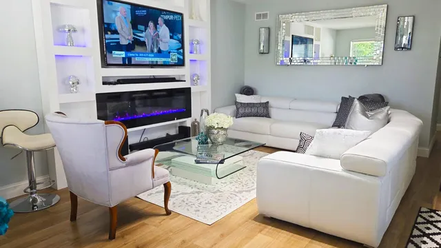 $269,000 | 203 Windsor I, Unit 203, West Palm Beach, FL 33417