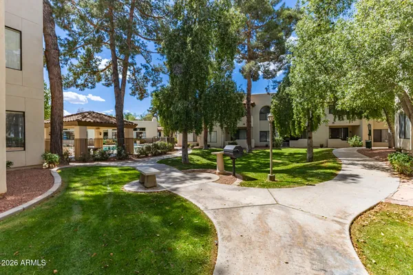 $269,900 | 750 East Northern Avenue, Unit 2072, Phoenix, AZ 85020