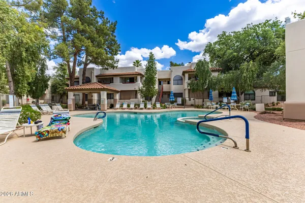 $269,900 | 750 East Northern Avenue, Unit 2072, Phoenix, AZ 85020