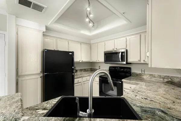 $269,900 | 750 East Northern Avenue, Unit 2072, Phoenix, AZ 85020