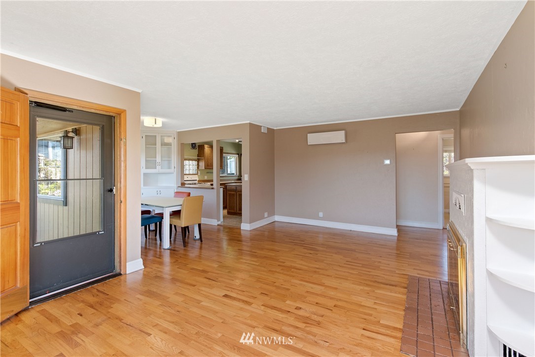 1814 Perry Avenue Bremerton, WA 98310 - Photo 5 of 26 Gallery Image 5