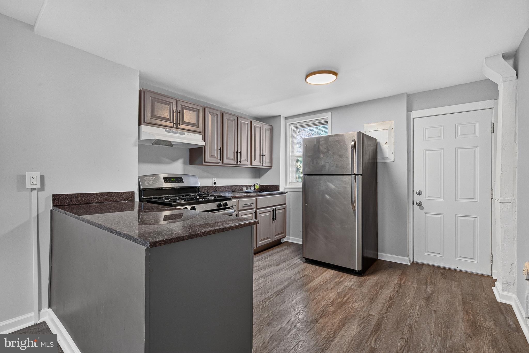 2012 Etting Street Baltimore, MD 21217 - Photo 3 of 21