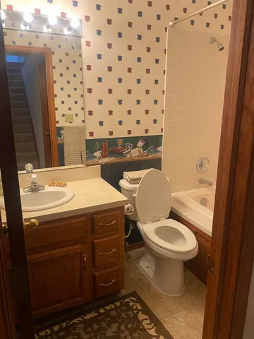 $225,000 | 7 Country Club Lane, El Dorado, KS 67042