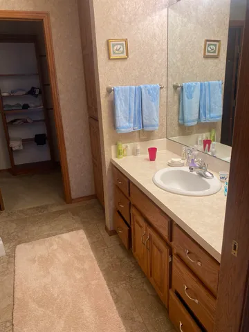 $225,000 | 7 Country Club Lane, El Dorado, KS 67042