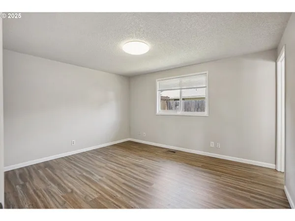 $849,900 | 1700 Northeast 231st Court, Troutdale, OR 97060