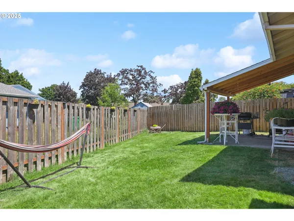 $849,900 | 1700 Northeast 231st Court, Troutdale, OR 97060