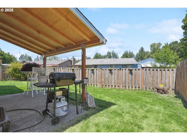 $849,900 | 1700 Northeast 231st Court, Troutdale, OR 97060