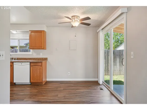 $849,900 | 1700 Northeast 231st Court, Troutdale, OR 97060