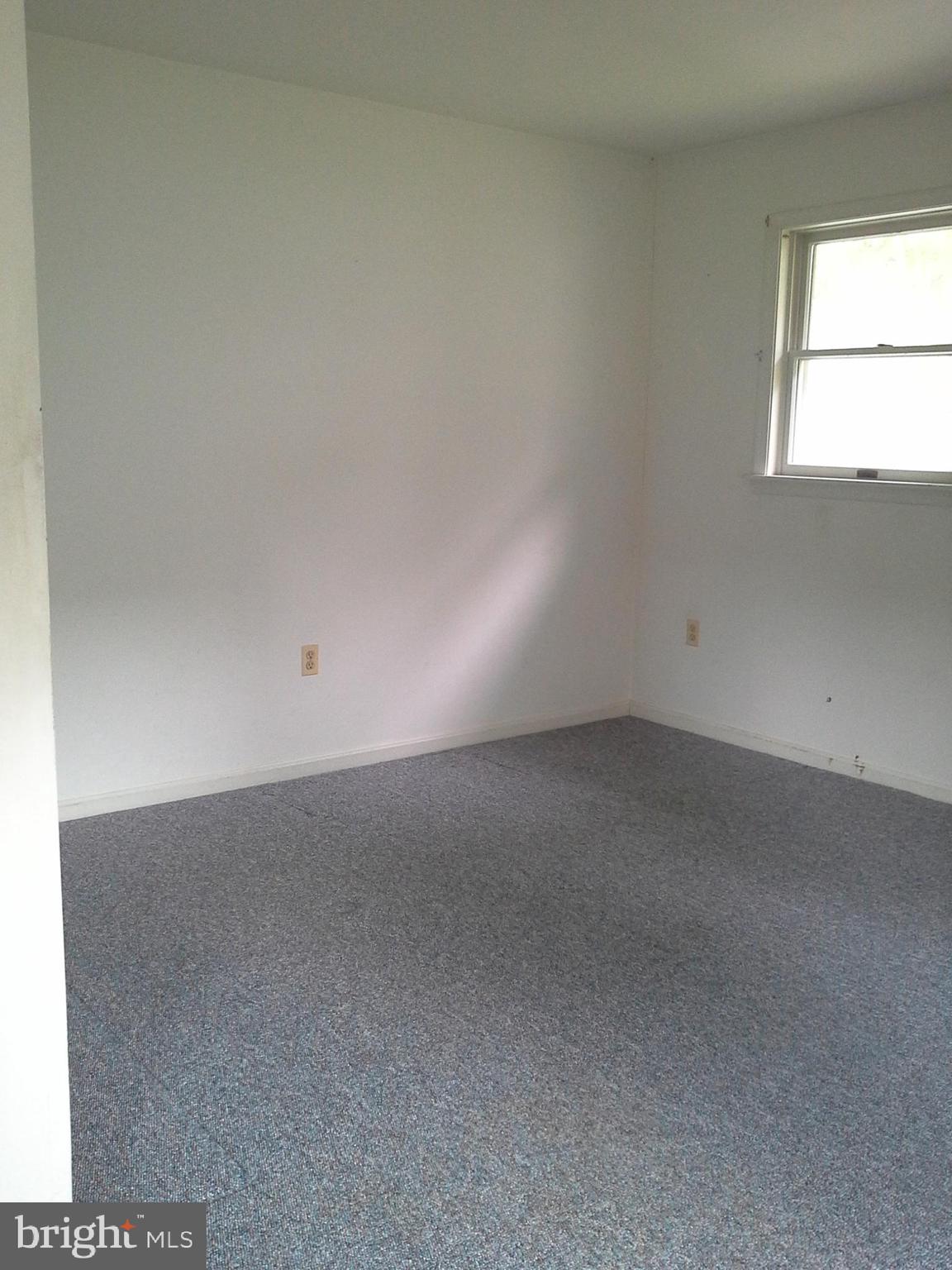 7352 Chesapeake Road Baltimore, MD 21220 - Photo 14 of 22 7352 Chesapeake Rd