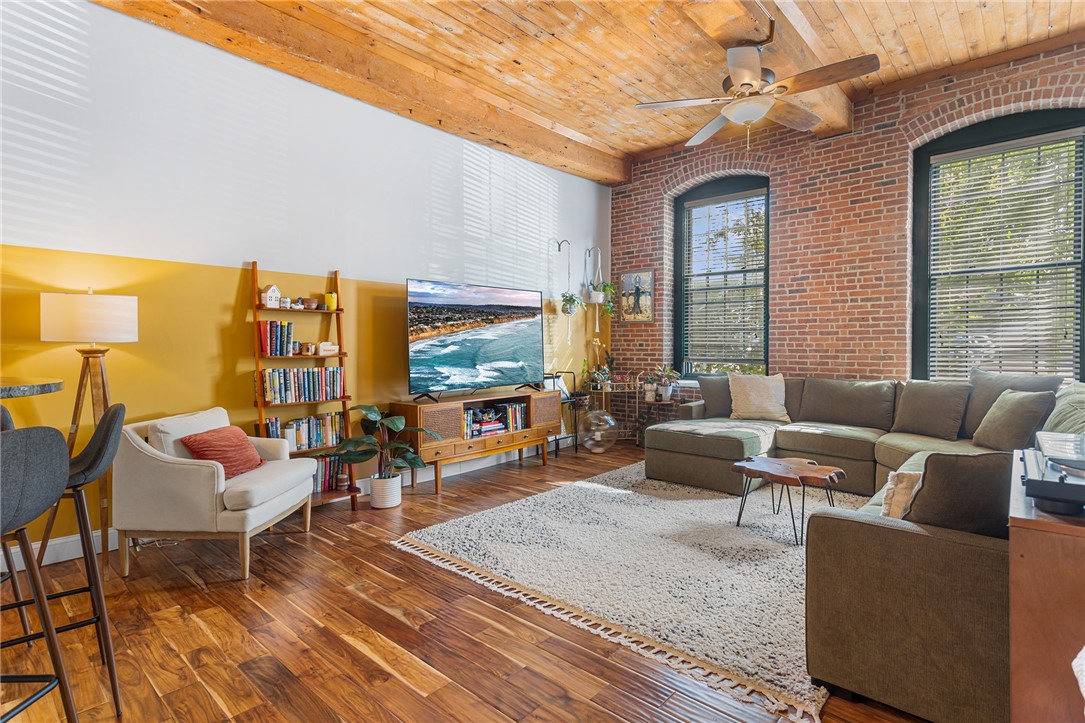 300 Front Street, Unit 209 Pawtucket, RI 02860 - Photo 2 of 18