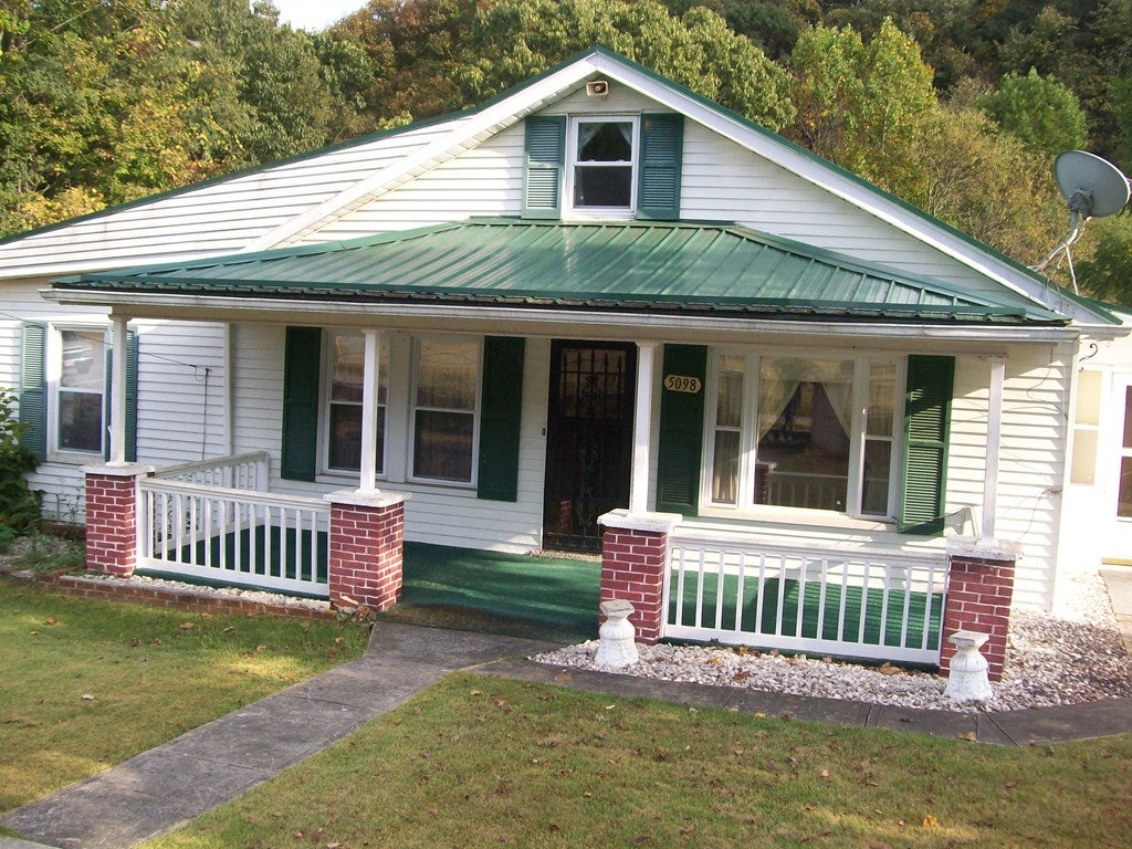 5098 Mud Fork Road Bluefield, VA 24605 - Photo 2 of 5 Gallery Image 2