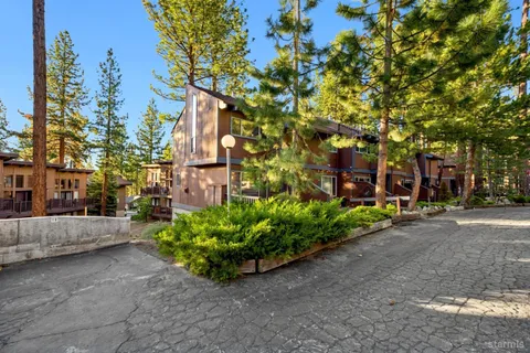 $435,000 | 1410 Ski Run Boulevard, Unit 10, South Lake Tahoe, CA 96150