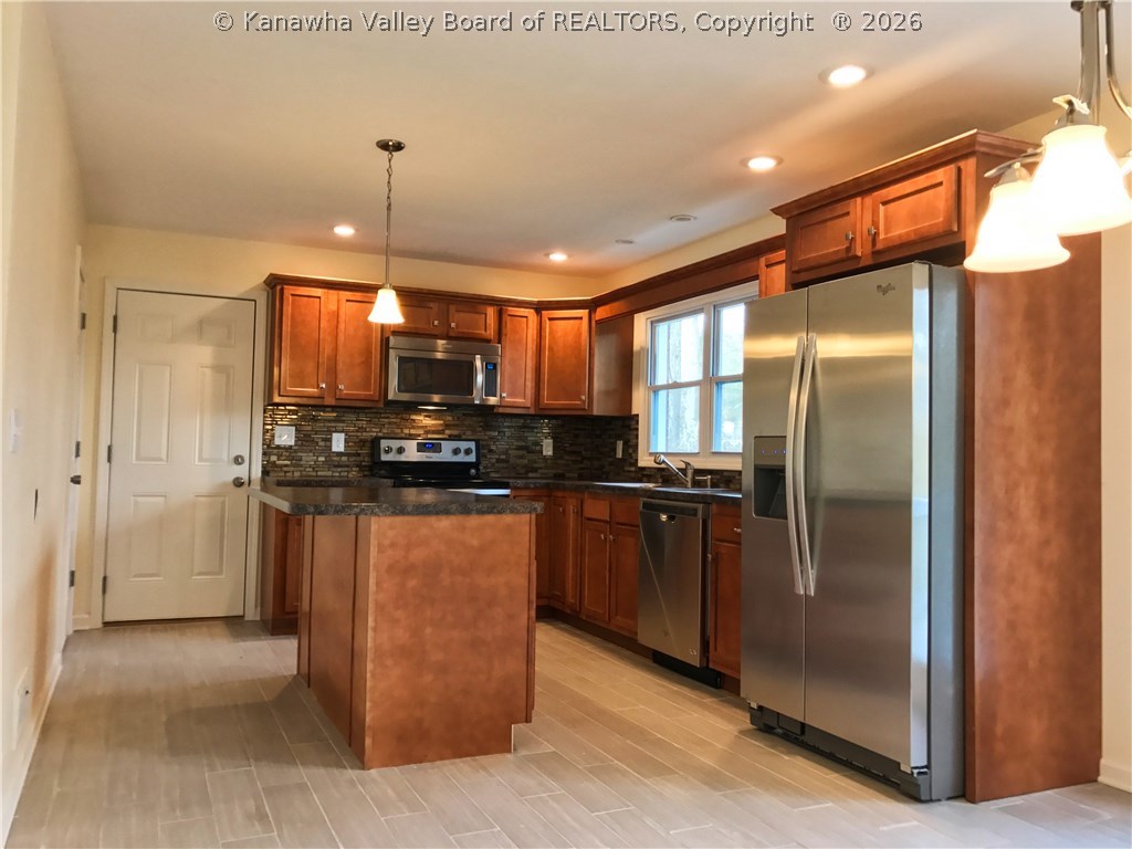 1709 Rolling Hills Road Charleston, WV 25314 - Photo 8 of 29 Gallery Image 8