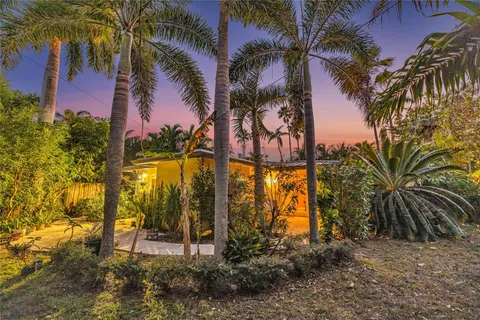 $1,050,000 | 1600 Northeast 16th Street, Fort Lauderdale, FL 33304